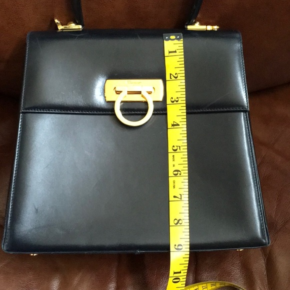 Authentic Salvatore Ferragamo Kelly Bag in Navy blue with gold hard ware - Picture 6 of 9